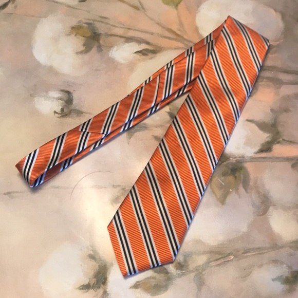 The tie Bar - Picture 5 of 8